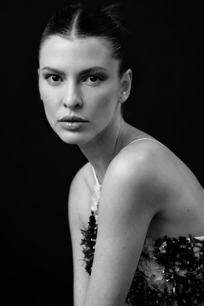 ADRIANA CAYE