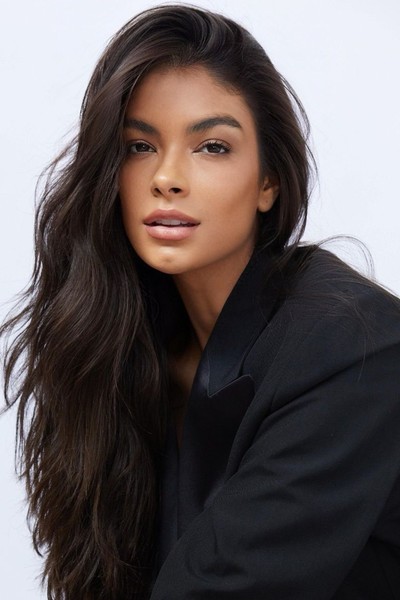 VICTORIA CAVALCANTI
