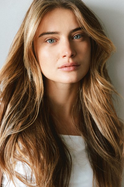CLARA COSTA