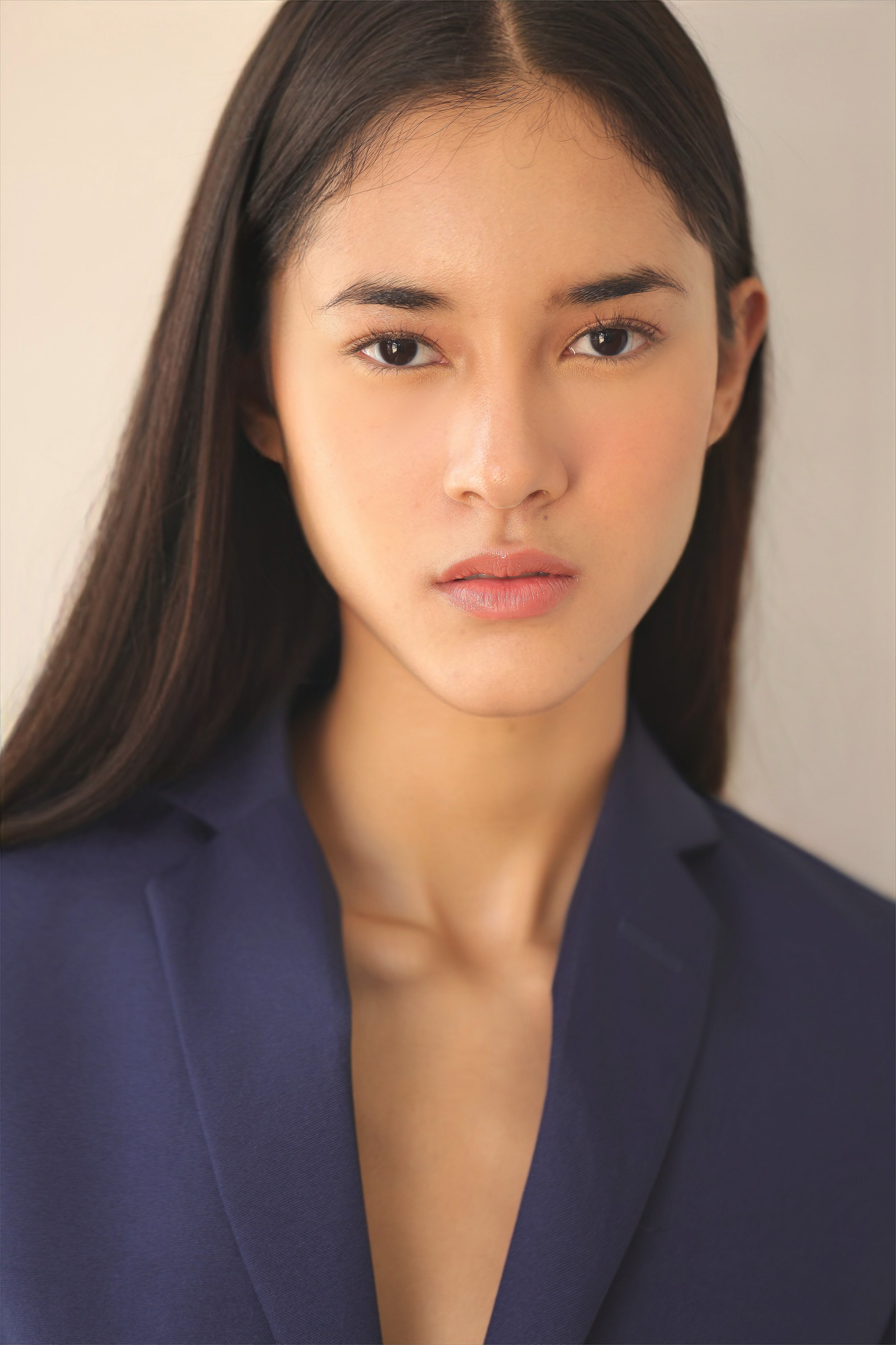 ANNA MURAKAMI