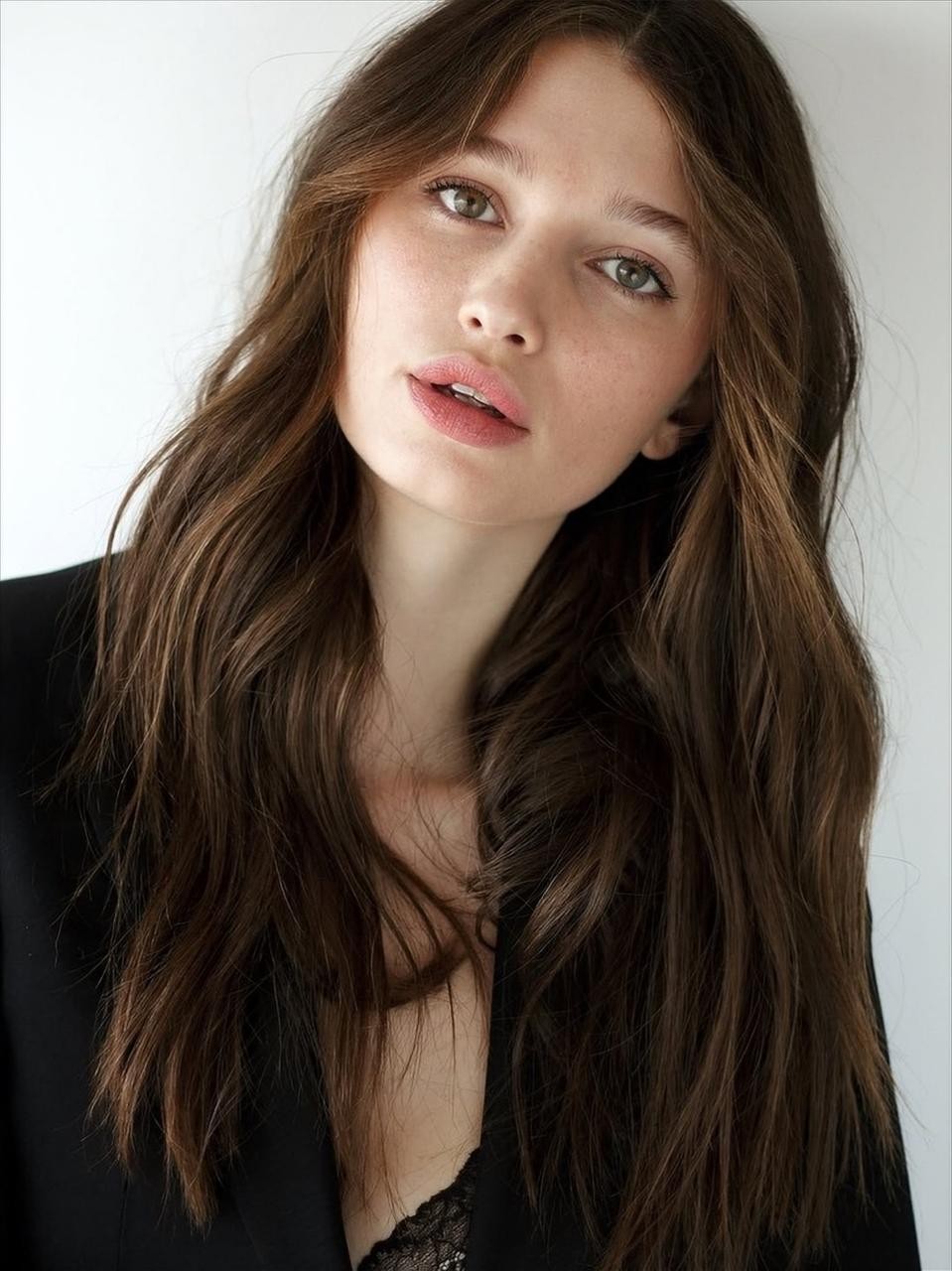 VIVIANE DEMATTEI — foto 1
