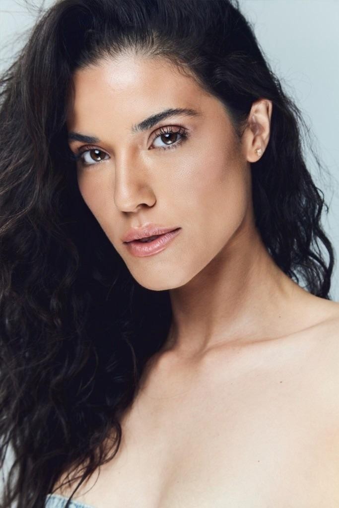 ISABELLA SOLEDADE — foto 16