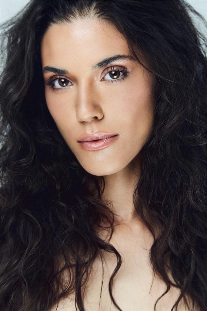 ISABELLA SOLEDADE — foto 17