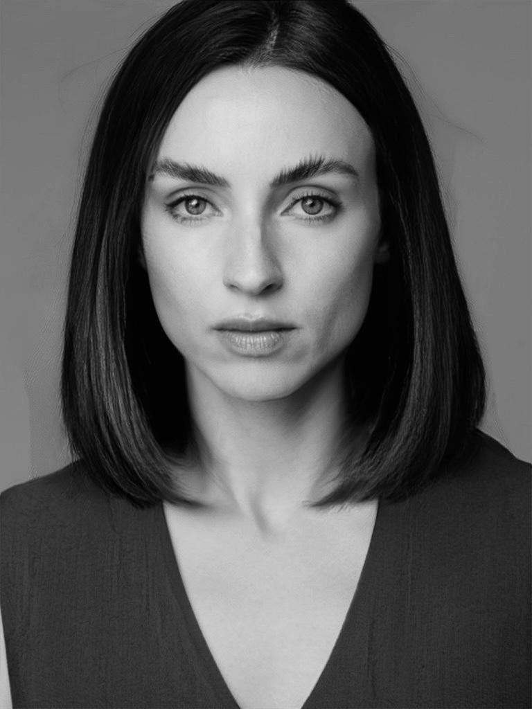 PAULA ZAGO — foto 1