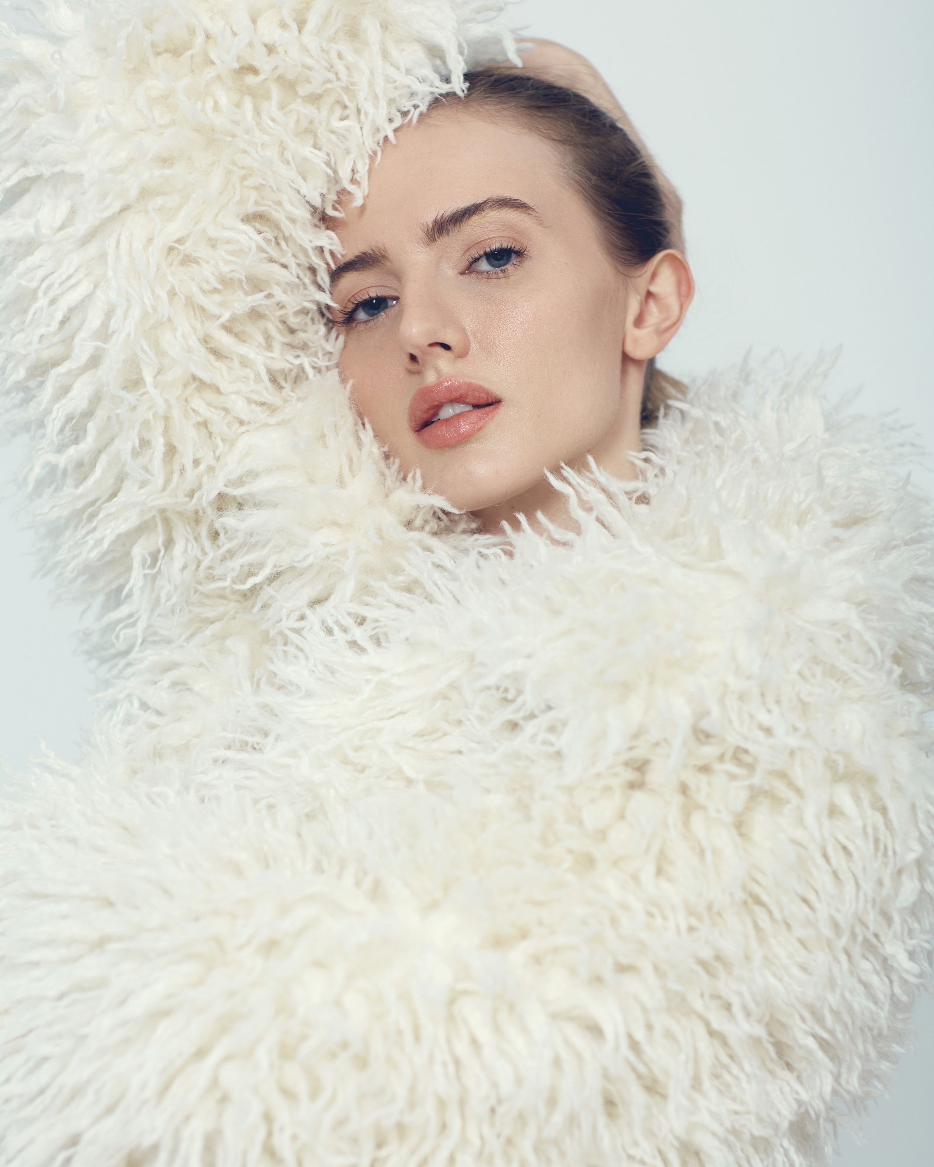 EMILY RYBAR — foto 6