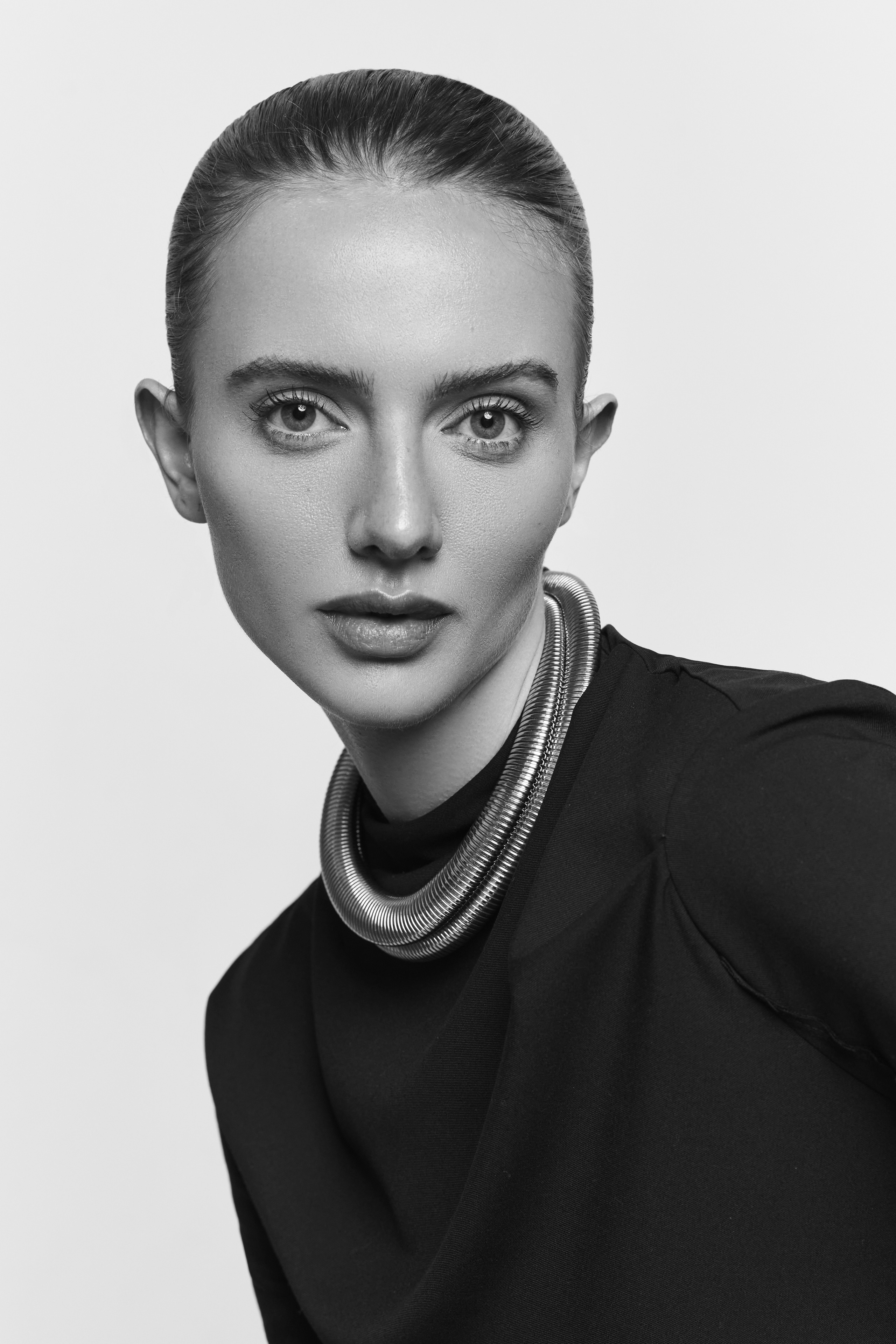EMILY RYBAR — foto 1
