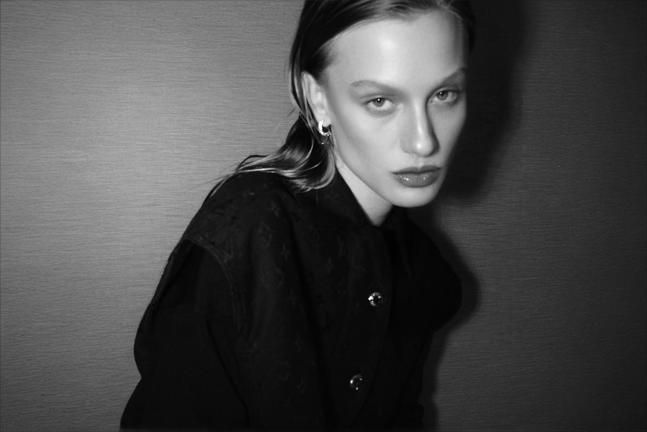 THAYLA ZUANAZZI — foto 2
