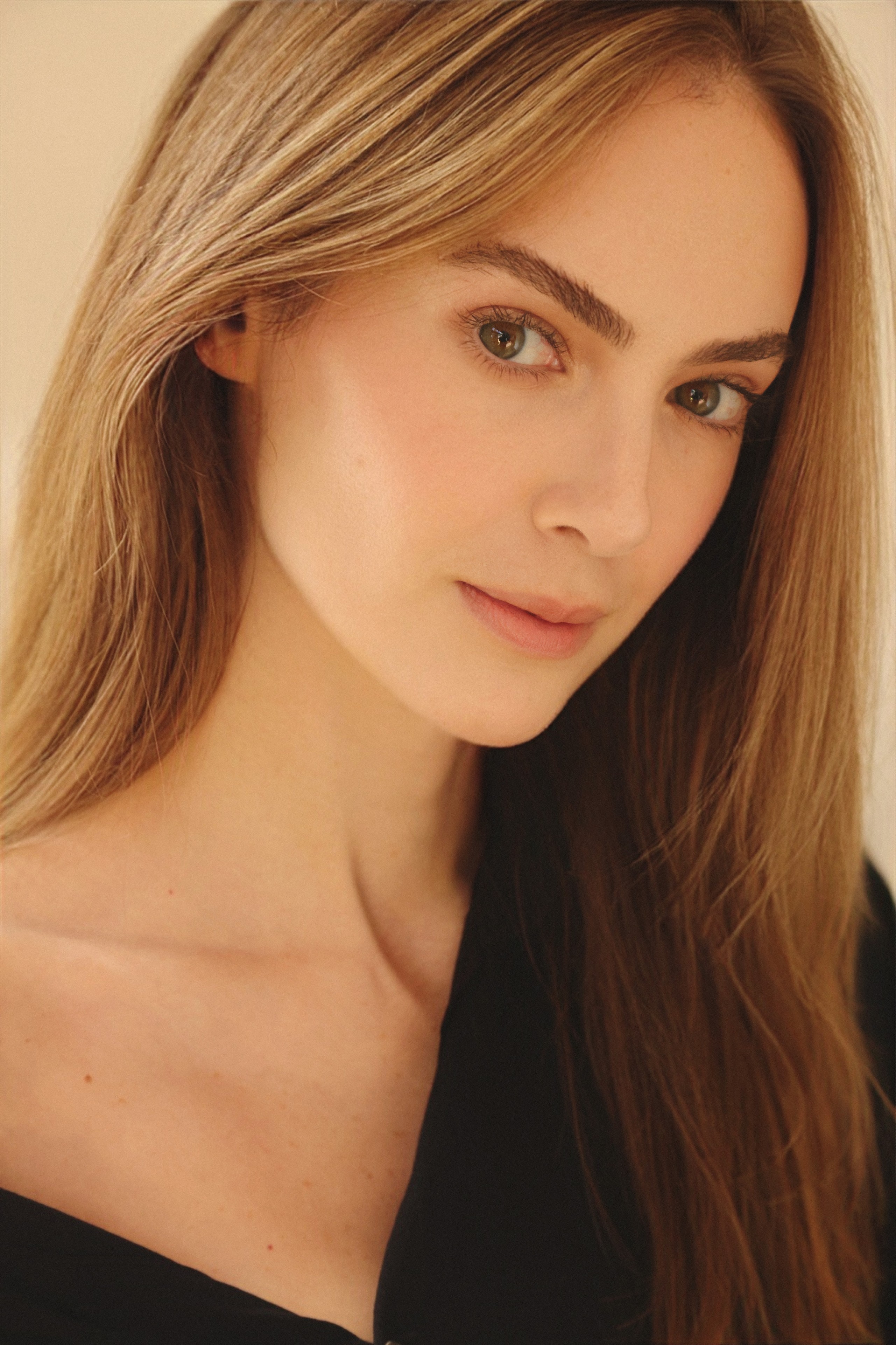 MILLENA BARROZO — foto 1