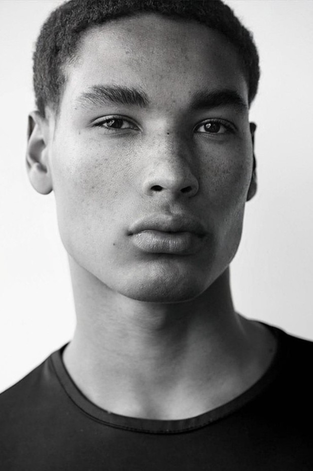 JONNY SANTOS