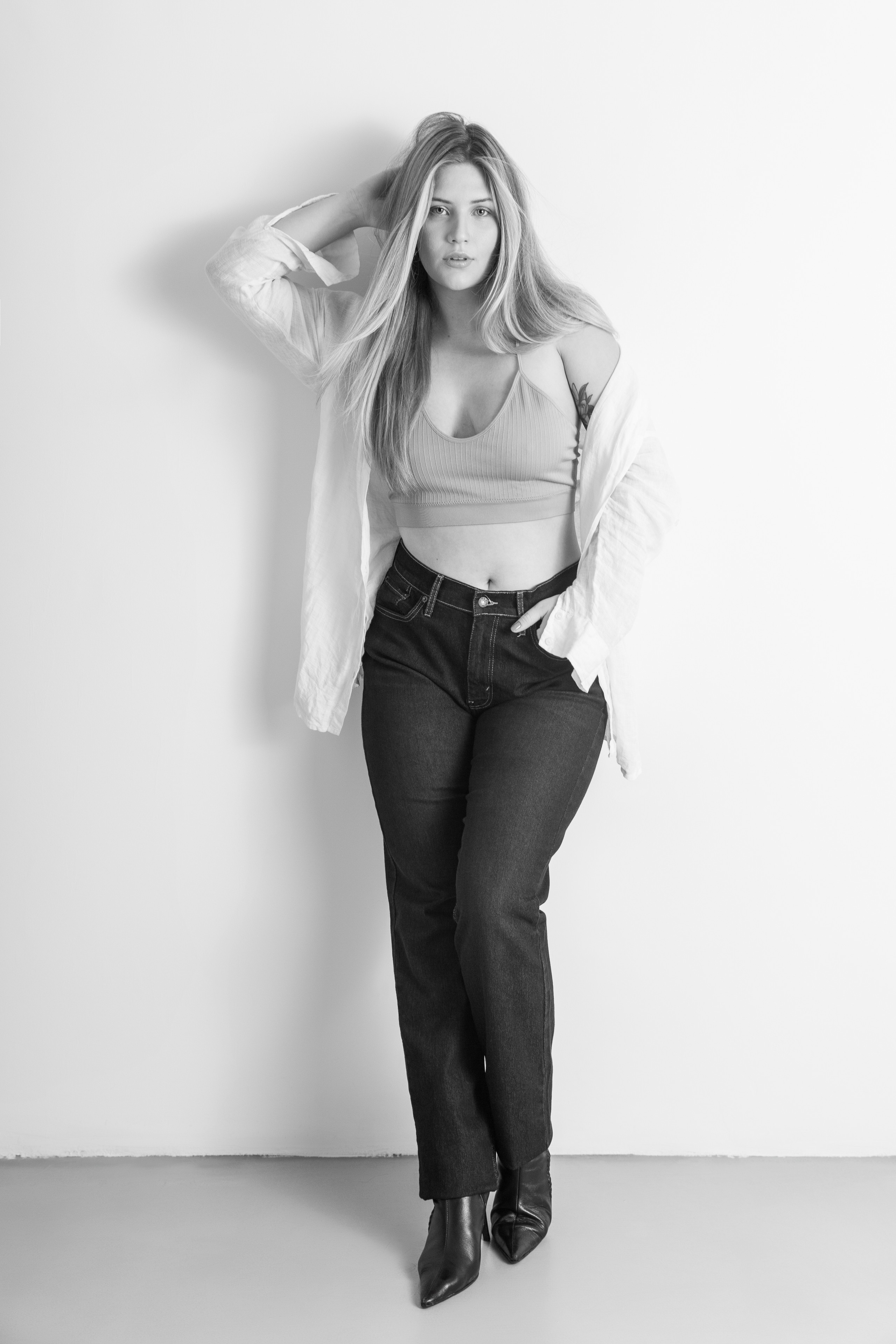 NICOLE HILARIO — foto 7