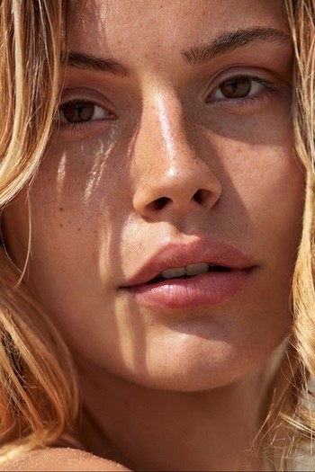 ISABEL WULFF