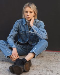 ACACIA WIEBE 18