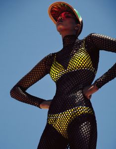 THAINA OLIVEIRA 20